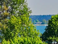 Blick aus dem Obergeschoss- Fenster