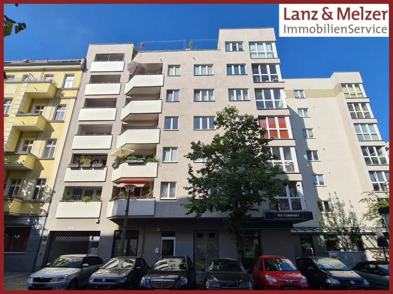 Hausansicht - Wohnung kaufen in Berlin - Ruhige Wohnung im Samariterkiez - mit Tiefgaragenstellplatz!