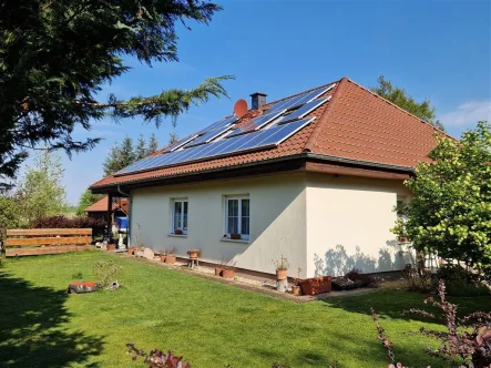 Haus mit PV-Anlage - Haus kaufen in Beeskow - Alle Vorzüge vereint - Moderner Bungalowtyp und Lage am Ortsrand