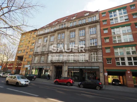 straßenseitige Objektansicht - Büro/Praxis mieten in Berlin - 222 m² Altbaubüroeinheit nahe Friedrichstraße! *2163*