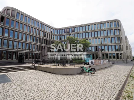 Gebäudeansicht - Büro/Praxis mieten in Berlin - Modern und Repräsentativ - BRAIN BOX BERLIN in Adlershof! *2813*