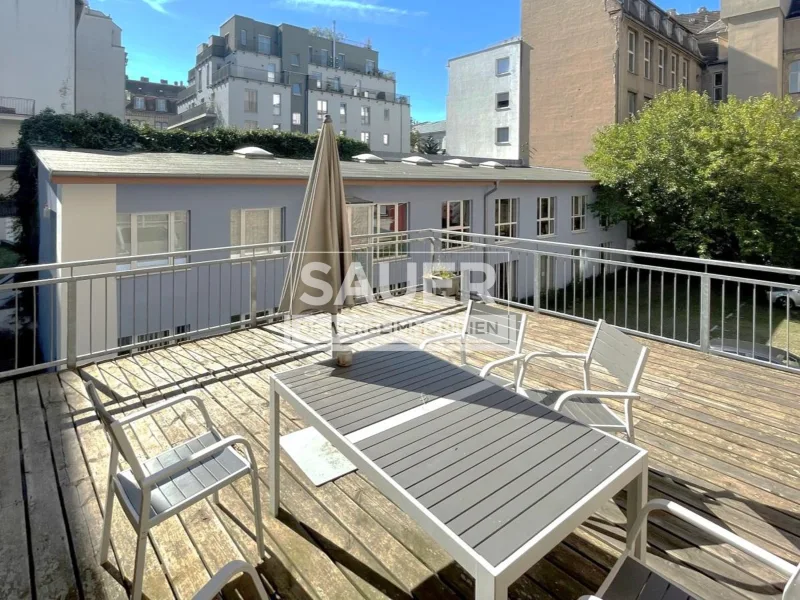 Dachterrasse  - Büro/Praxis mieten in Berlin - 406 m² freistehende Büroremise mit Dachterrasse in Mitte! *2510*