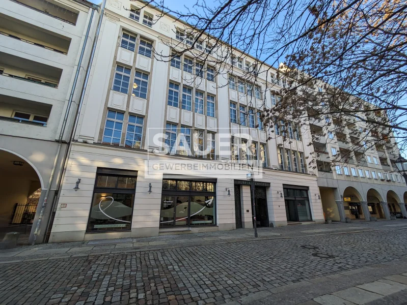 Straßenansicht Kurfürstenhöfe - Büro/Praxis mieten in Berlin - 200 m² - Altbaubüroeinheit im Nikolaiviertel! *1221*