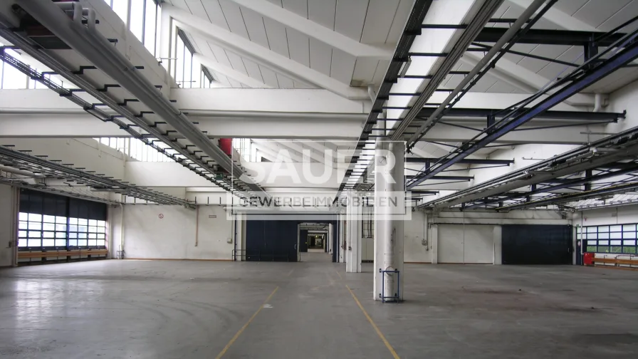 Halle 6 exemplarische Innenansicht - Halle/Lager/Produktion mieten in Berlin - 1.440 m² Fertigungs- und Lagerhalle inkl. Büro nahe S-Bhf. Lichtenrade *1501*