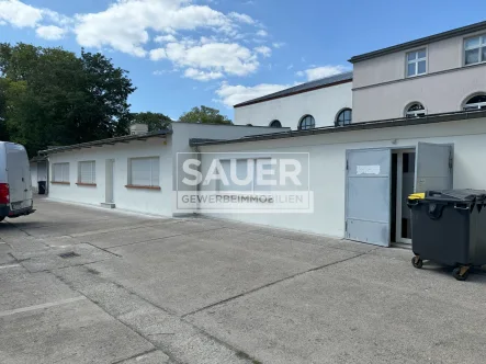 Ansicht Remise - Büro/Praxis mieten in Berlin - 170 m² Büro-/ Praxiseinheit mit 7 Räumen in Pankow! *2797*