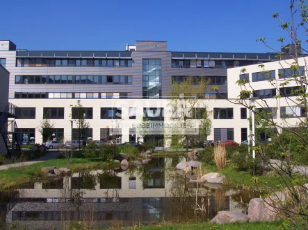 parkähnliche Hofgestaltung - Halle/Lager/Produktion mieten in Berlin - Moderne Büroflächen im Gewerbepark nahe Autobahn ab 230 m²! *1054*