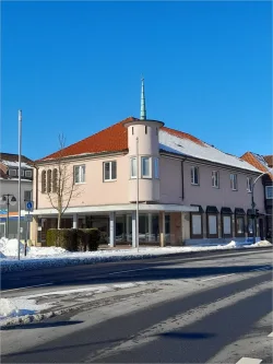 Hausansicht - Büro/Praxis kaufen in Bergen - Geschäftshaus im Zentrum von Bergen