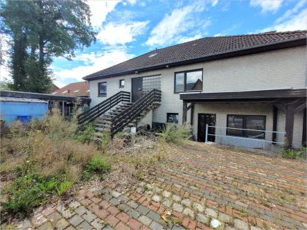 Außenansicht - Haus kaufen in Wesendorf / Westerholz - Großes Ein- bis Zweifamilienhaus in idyllischer Lage mit mit starken Renovierungsbedarf