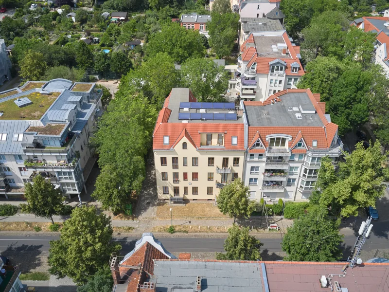  - Wohnung kaufen in Berlin - Exzellente Investitionsmöglichkeit in Berlin-Pankow: Modernisierte MFH-Einheite in Niederschönhausen