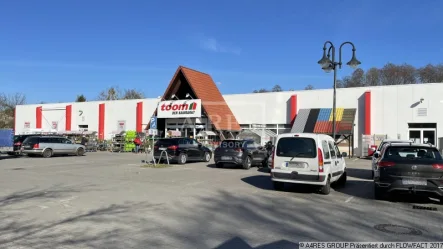 Objektansicht - Zinshaus/Renditeobjekt kaufen in Eberswalde - Baumarkt in Eberswalde - Treuer Mieter seit 1998