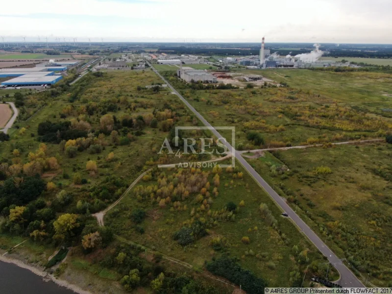 Objektansicht - Grundstück kaufen in Arneburg - 739.000m² !!! - Gewerbegrundstück bei Stendal