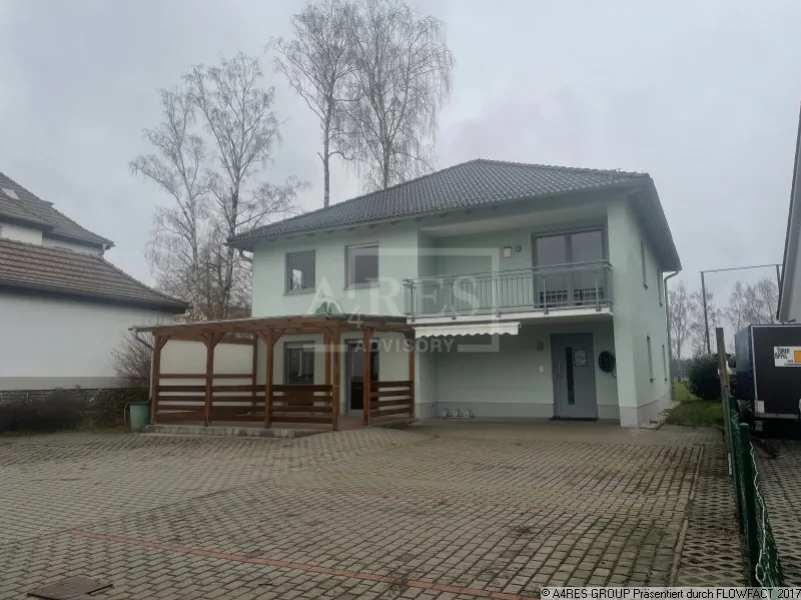 Objektansicht - Haus kaufen in Gerstenberg - Das etwas andere Wohnhaus bei Altenburg