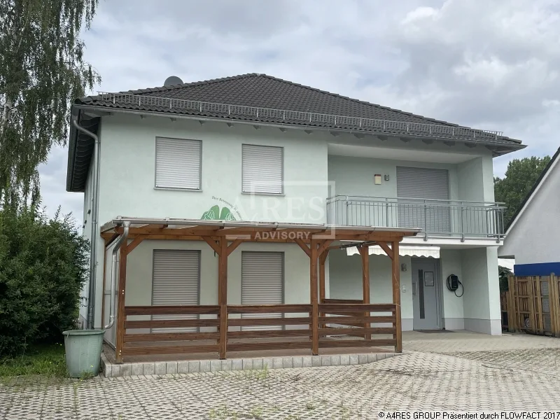 Objektansicht - Haus kaufen in Gerstenberg - Das etwas andere Wohnhaus bei Altenburg