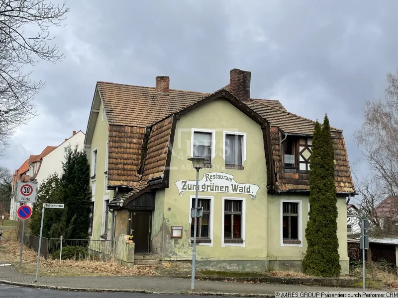 Objektansicht - Zinshaus/Renditeobjekt kaufen in Weißwasser - *** DAS Handwerkerhaus in Weißwasser ***