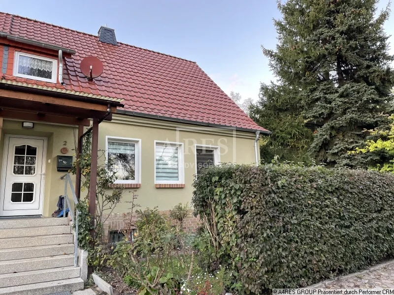 Objektansicht - Haus kaufen in Buckow - Doppelhaushälfte in Buckow am Schermützelsee