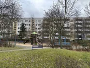 Hofansicht mit Spielplatz