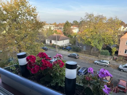 Blick vom Balkon - Wohnung kaufen in Berlin - BIesdorfer Frühling in den eigenen 4 Wänden- Einzug sofort