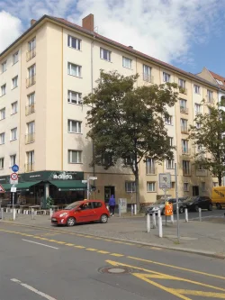 1 - Wohnung kaufen in Berlin - Gemütliche 3-Zimmer-Wohnung in zentraler Lage in Charlottenburg.