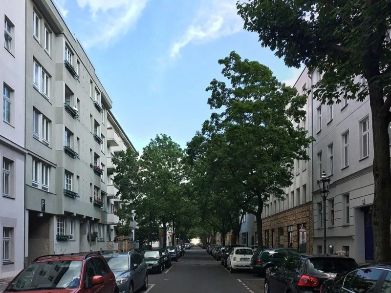 01 - Wohnung kaufen in Berlin - Sanierte Altbauwohnung in Charlottenburg