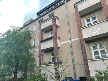 01 - Wohnung kaufen in Berlin - Berlin-Tempelhof: Sanierte 2-Zimmer-Wohnung in Mariendorf.