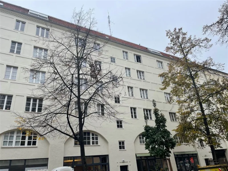 04 - Wohnung kaufen in Berlin - TOP-Lage in Wilmersdorf - vermietete Eigentumswohnung nahe Ludwigkirchplatz.