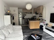 Wohnzimmer mit Blick zur Küche