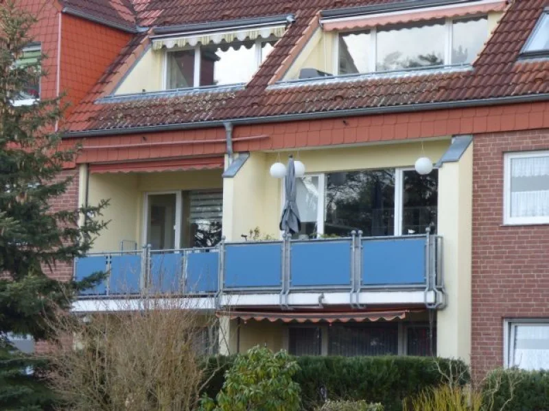 Blick zum Balkon - Zinshaus/Renditeobjekt kaufen in Grünheide - Gut vermietete Wohnung in idyllischer und grüner Wohnlage, unweit dem Peetzsee***Sonnenbalkon***EBK***Stellplatz***
