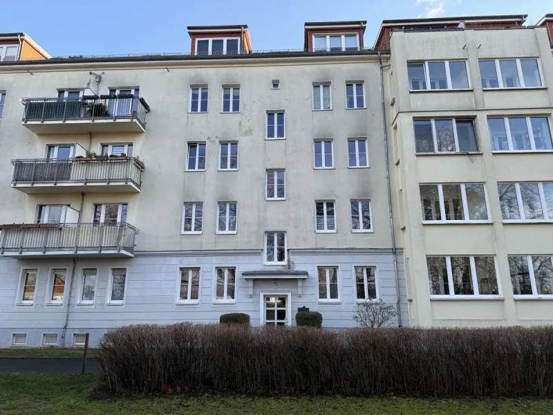 Hausansicht - Wohnung mieten in Berlin-Treptow - Sonnige Single-Wohnung, unweit der Königsheide ***Badewanne***