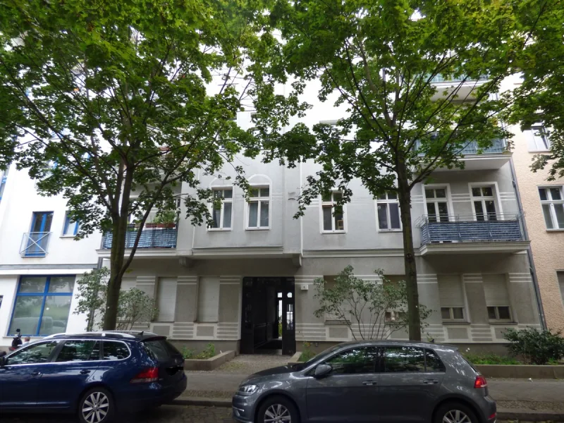 Hausansicht - Wohnung mieten in Berlin-Köpenick - Sonnige Wohnung in ruhiger Seitenstraße!***Laminatfußboden***Wannenbad***