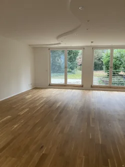 Wohnzimmer - Haus mieten in Berlin / Dahlem - Tolle Maisonette Wohnung in guter Lage - viel Platz, Gemeinschaftsgarten