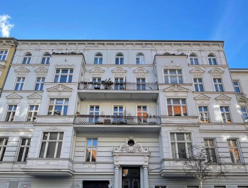 Frontansicht - Wohnung kaufen in Berlin - Charmante Altbauwohnung im Herzen von Berlin Schöneberg Wohnen in historischem Flair