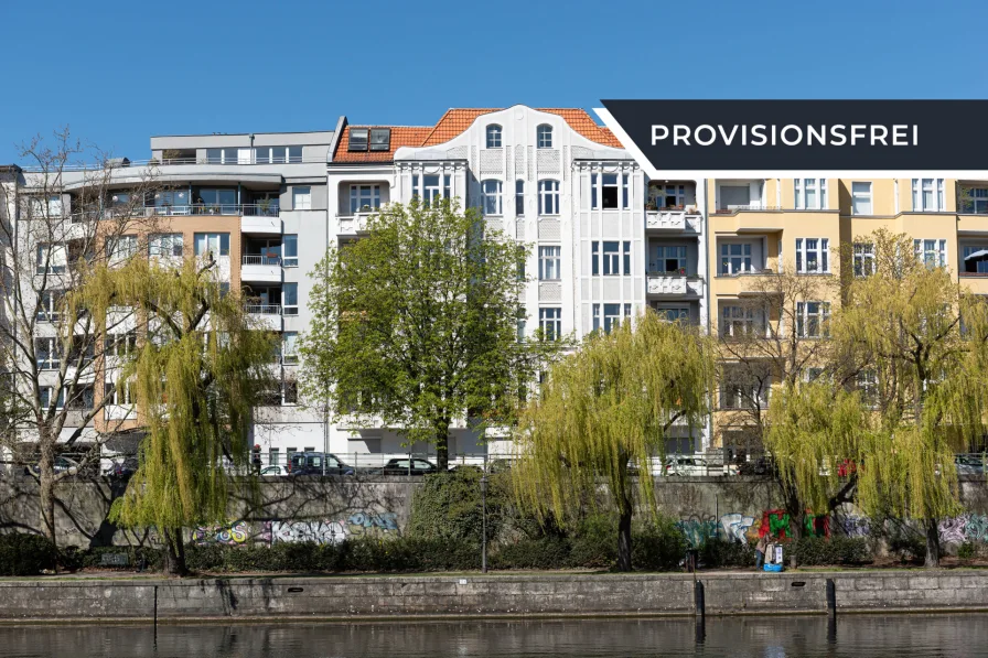 Außenansicht - Wohnung kaufen in Berlin - Vermietete Erdgeschosswohnung mit Terrasse und Gartenzugang an der Spree