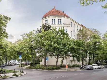 Objektansicht - Wohnung kaufen in Berlin - Attraktives Investment in Berlin-Halensee: 4-Zimmer-Eigentumswohnung mit Tageslichtbad