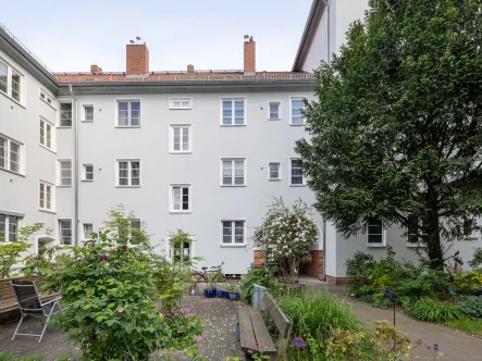 Hausansicht Innenhof - Wohnung kaufen in Berlin - Nahe Tegeler See: familienfreundliche Wohnung in gepflegter Wohnanlage mit Gestaltungspotential