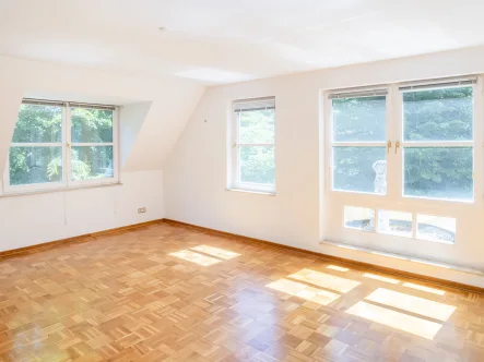 Zimmer 1 - Wohnung kaufen in Berlin - Grün und idyllisch: helle Maisonette-Wohnung inkl. PKW-Stellplatz in Berlin-Zehlendorf