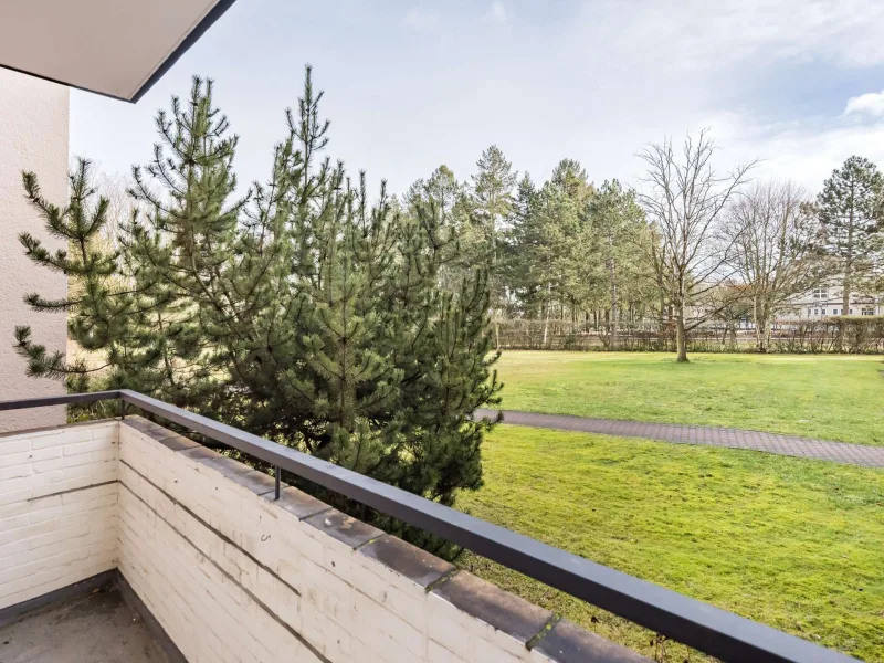 Balkon mit Blick ins Grüne