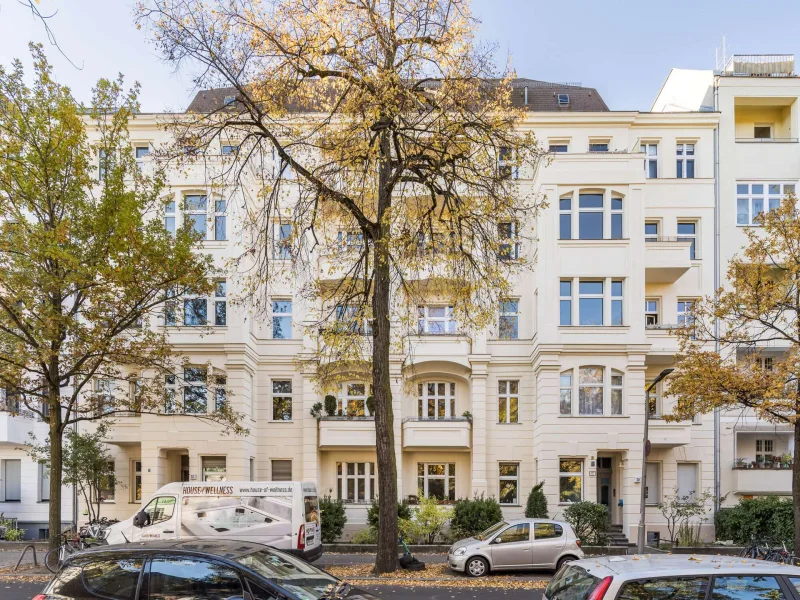 Hausansicht - Wohnung kaufen in Berlin - Dachrohling zum Ausbau von vier einzigartigen Wohnungen in Berlin-Schöneberg