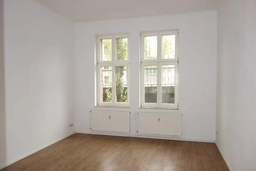 Wohnzimmer - Wohnung mieten in Brandenburg - **Besichtigung: Do., 28.11. um 18:00 Uhr** Sanierte Whg in Altstadtnähe!