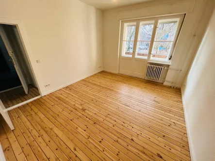 IMG_8981 - Wohnung kaufen in Berlin - Charmante Altbau-Balkon-Whg im grünen Zehlendorf! *Denkmalgeschützt*