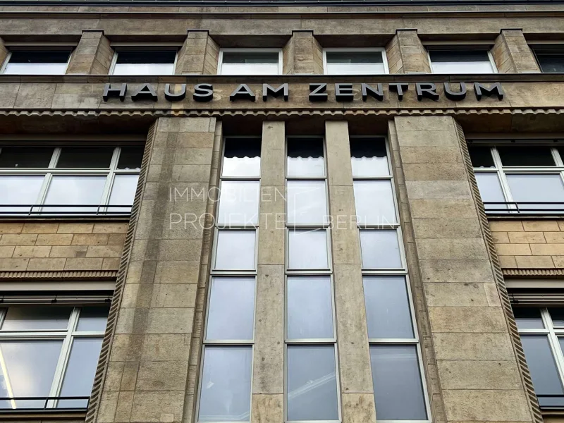 Impressionen Karl-Marx-Allee 3 - Haus am Zentrum