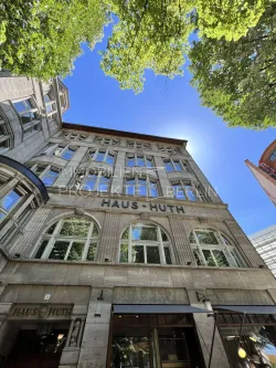 Außenansicht Alte Potsdamer Straße 5 - Büro/Praxis mieten in Berlin - Büroflächen mieten am Potsdamer Platz im Haus-Huth #OfficeSpace #BüroBerlin #BLN #HausHuth #Büros