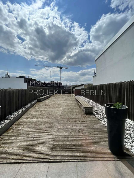 Dachterrasse Lietzenburger Straße 93-95 - Büro/Praxis mieten in Berlin - Büros mieten direkt in der Lietzenburger Straße 93-95 - Büroetage mieten in Charlottenburg #Office