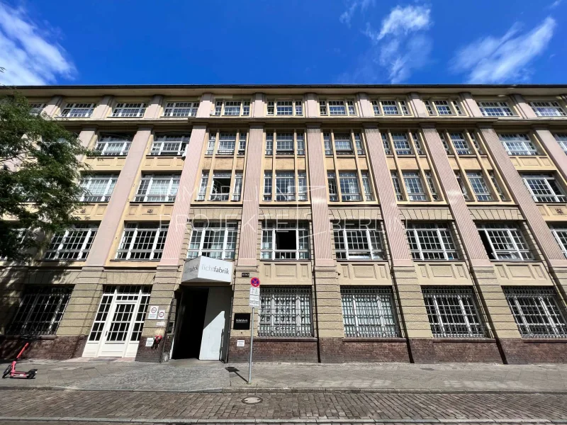 Außenansicht Kohlfurter Straße 41-43 - Lichtfabrik - Büro/Praxis mieten in Berlin - Büroflächen mieten in der Lichtfabrik Kreuzberg Kottbusser Straße 11 / Kohlfurter Straße 41-43 #Büro