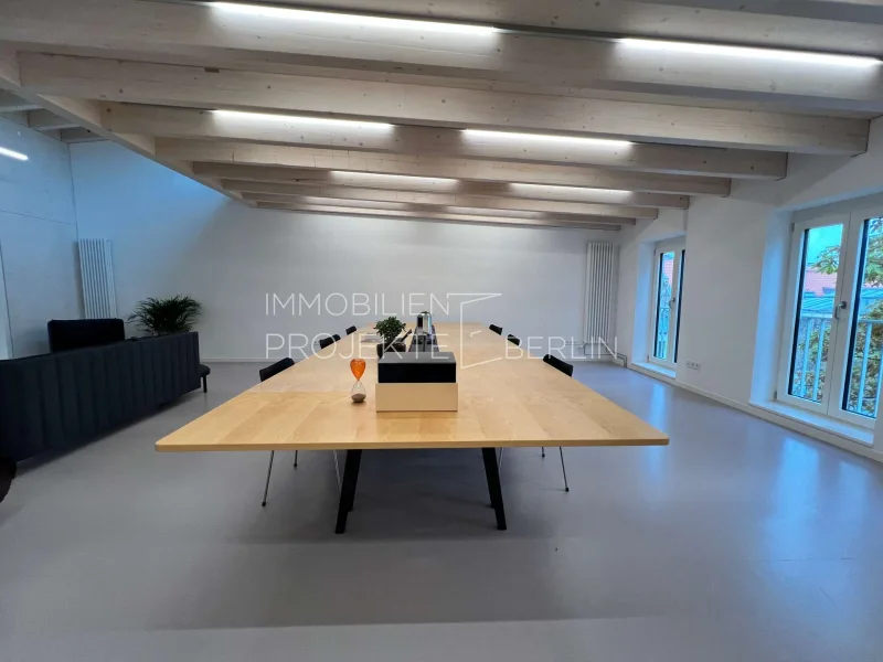 Innenansicht Urbanstraße 84 - URBN WORX - Büro/Praxis mieten in Berlin - Erdgeschoss Büro mieten in Kreuzberg in der Urbanstraße 84 #NewOffice #URBNWORX #Bürohaus #Offices