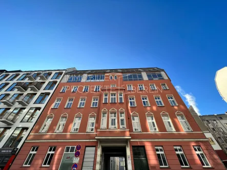 Außenansicht Chausseestraße 103 - Büro/Praxis mieten in Berlin - Büroflächen in der Chausseestraße 103 in Berlin-Mitte mieten - Büros in Mitte #Bürohaus #OfficeSpace