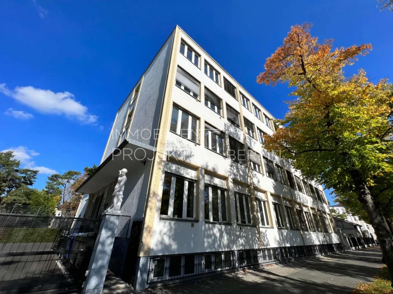 Außenansicht Heerstraße 24-26 - Büro/Praxis mieten in Berlin - Büroflächen mieten direkt an der Heerstraße 24-26 in Berlin Charlottenburg #BüroWestend