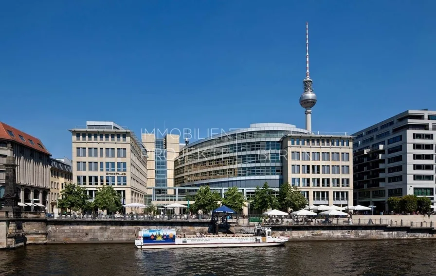 Außenansicht - Spreepalais - Büro/Praxis mieten in Berlin - Spreepalais - Büros in Berlin-Mitte mieten #Anna-Louisa-Karsch-Straße 2 #BürohausBerlin #Offices