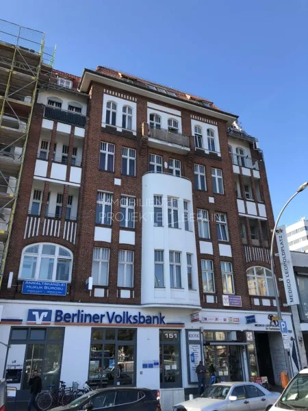 Außenansicht Müllerstraße 151 - Büro/Praxis mieten in Berlin - Büroflächen mieten in Berlin-Wedding in der Müllerstraße 151 #Bürohaus #Büroetage #OfficeSpace #Büro