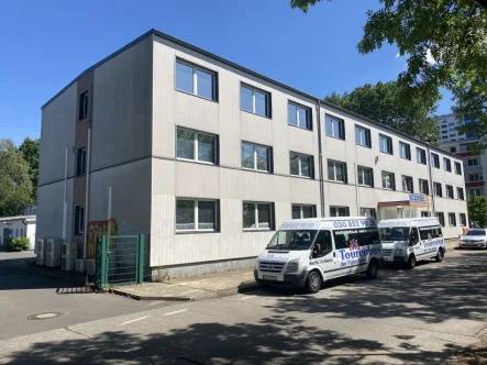 Außenansicht Storkower Straße 175 - Büro/Praxis mieten in Berlin - Büroflächen mieten in der Storkower Straße 175 in Lichtenberg #Büroflächen #Büroetage #OfficeSpace