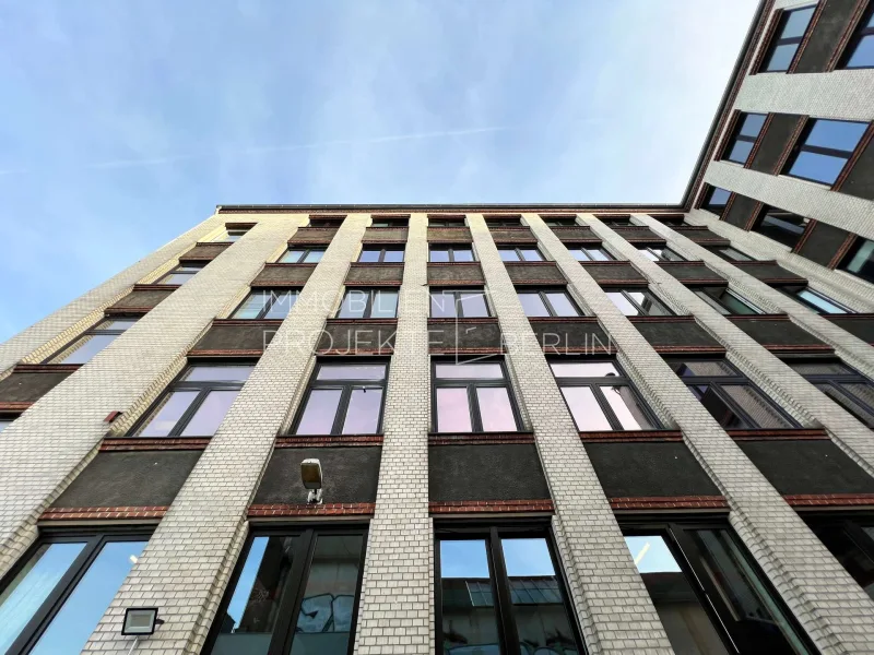 Außenansicht Ringbahnstraße 32-34 - Büro/Praxis mieten in Berlin - Büro mieten im Factory Office - Büroflächen in Tempelhof mieten in der Ringbahnstraße 32-34 #Office